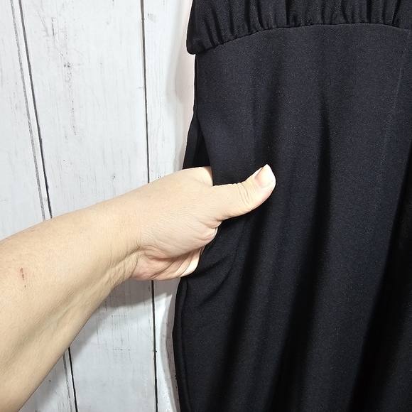 NWT Lulu’s Moment for Life Halter Open Back Black Jumpsuit Women’s Size XS. - Picture 5 of 16